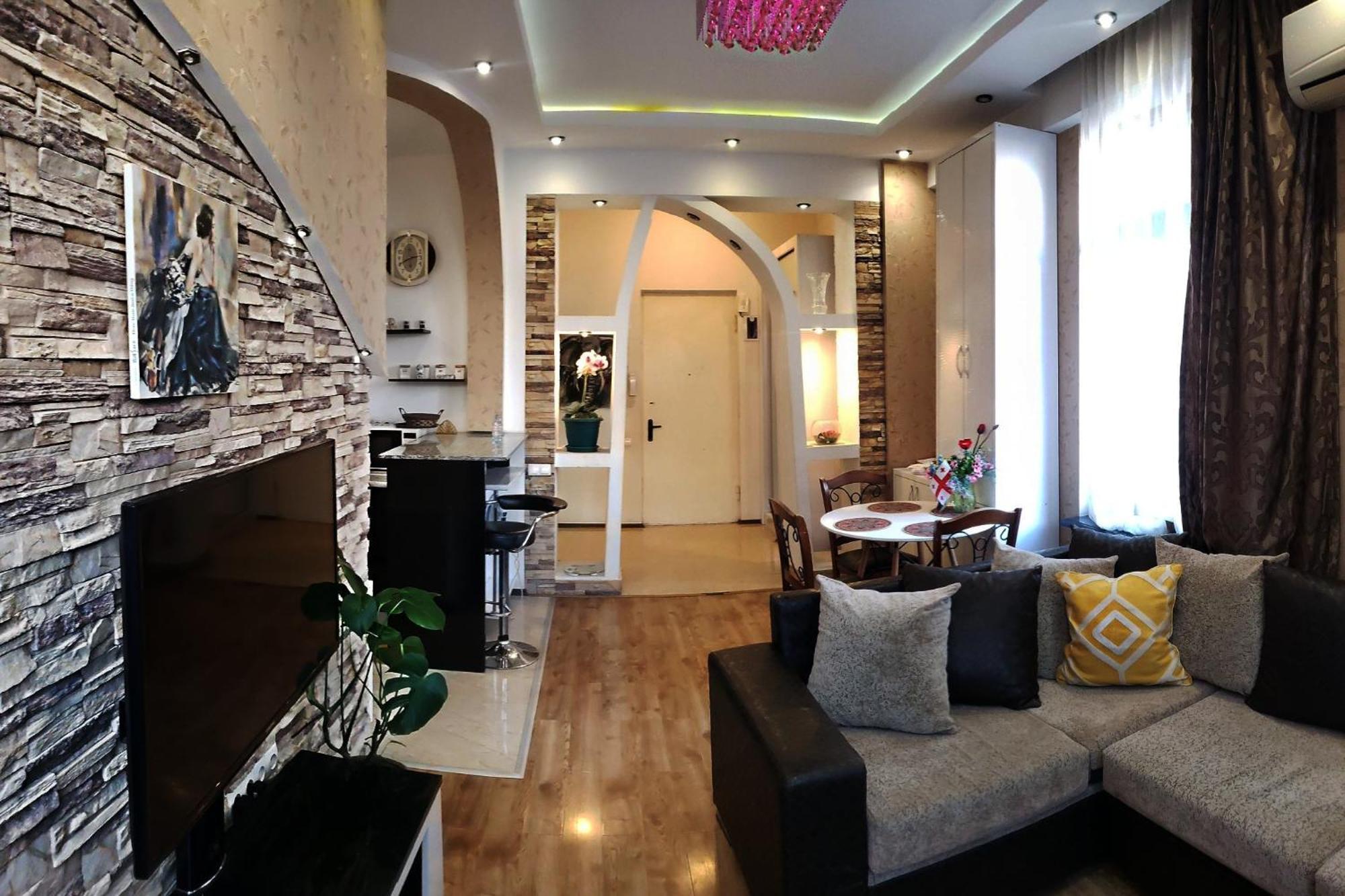 Cozy Apartment In The City Center Mtatsminda Tbilisi Exterior foto